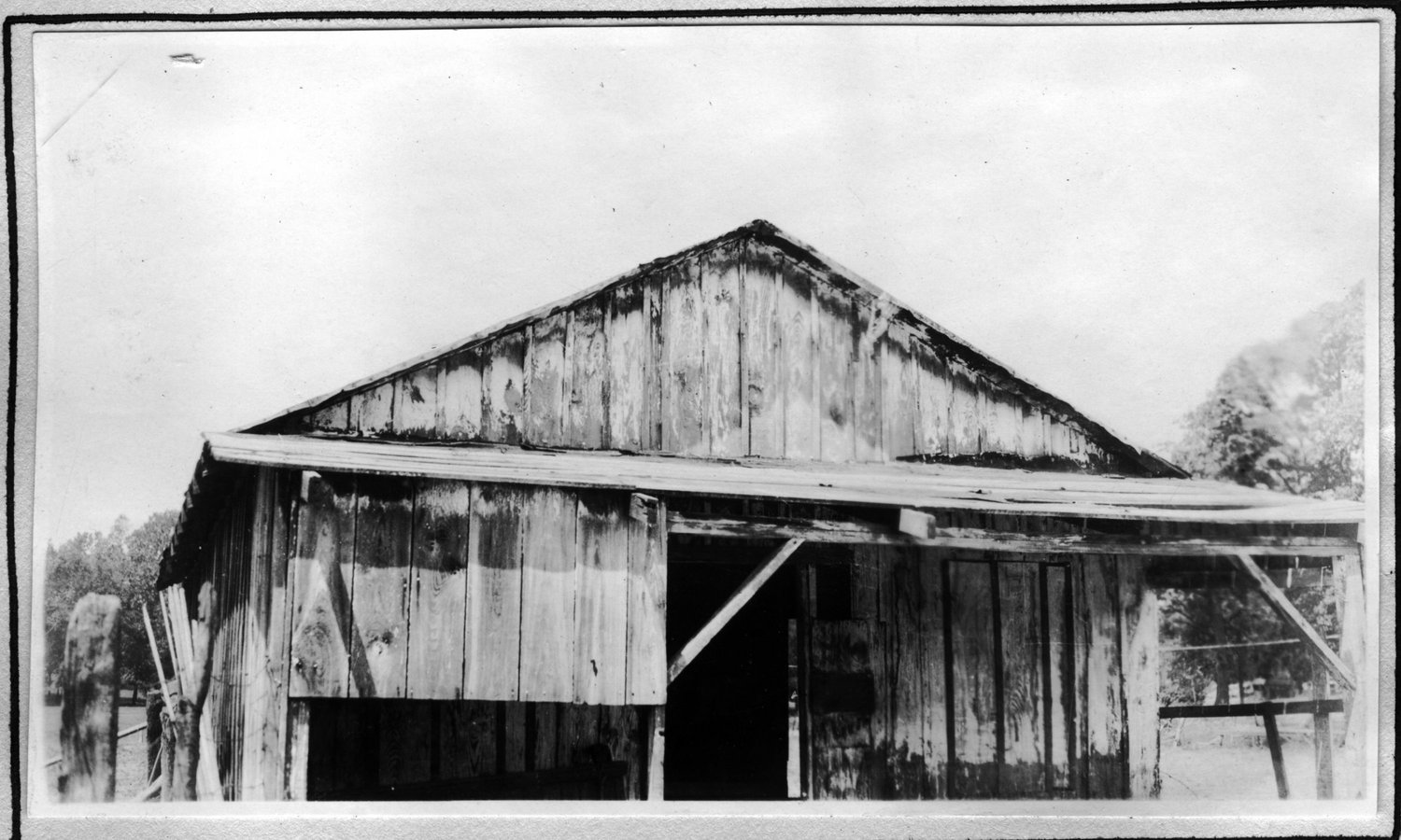 131~C. R. Rook Old Milkhouse.jpg